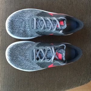 Nike Flex Contact Running shoes. New, unworn